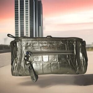 Juicy Couture Gold Metallic Clutch 12x6x1.5 EUC